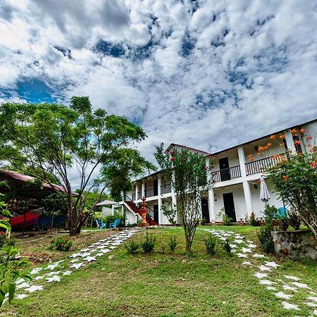 Cosmos Tatacoa Hotel Villavieja Εξωτερικό φωτογραφία