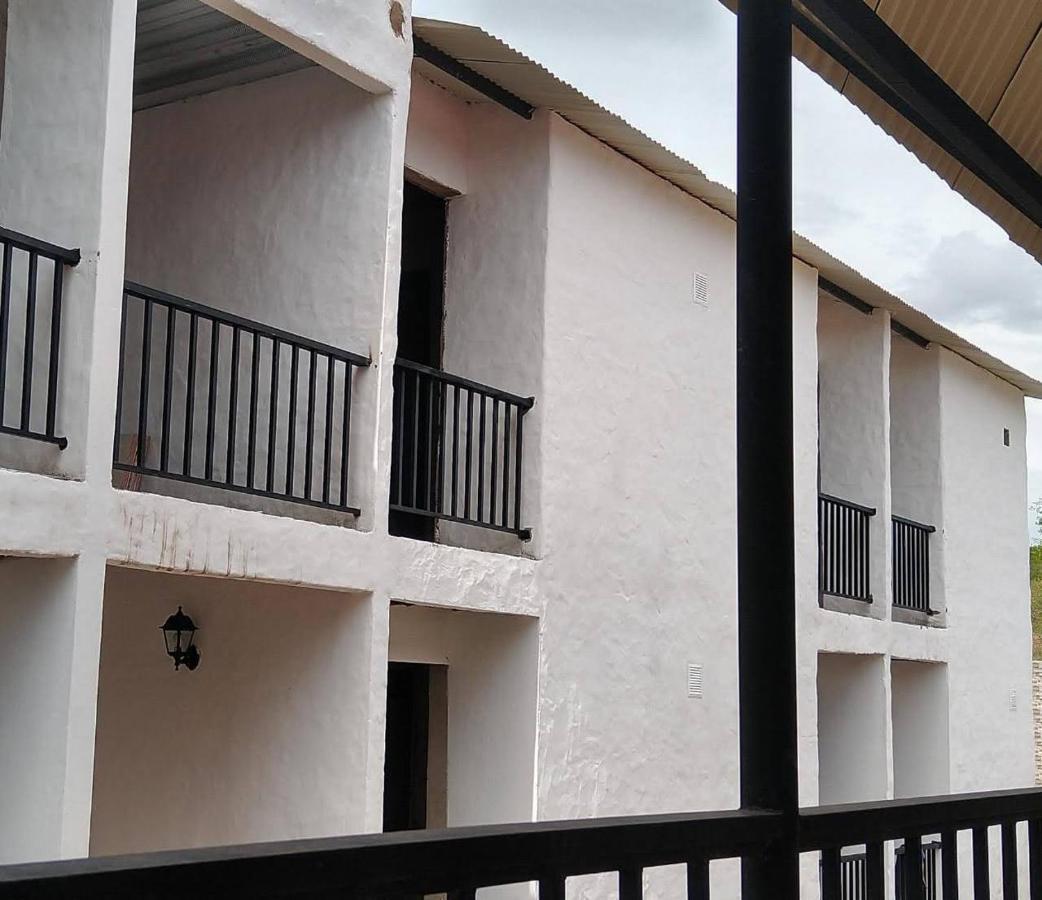 Cosmos Tatacoa Hotel Villavieja Εξωτερικό φωτογραφία