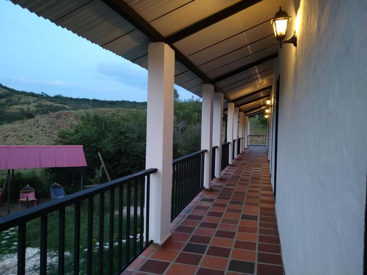Cosmos Tatacoa Hotel Villavieja Εξωτερικό φωτογραφία